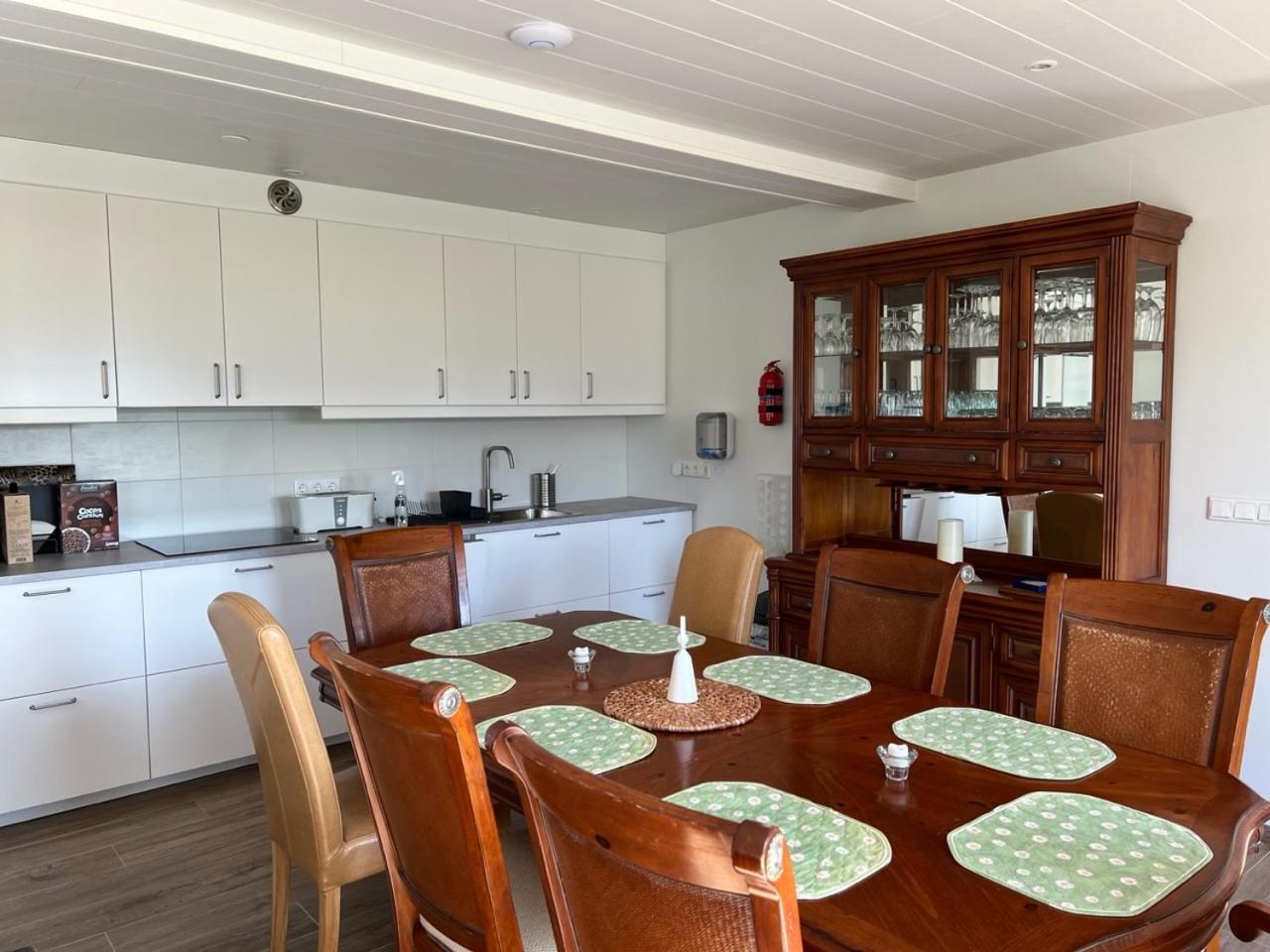 Laekjarkot Rooms And Cottages With Kitchen Borgarnes Ngoại thất bức ảnh
